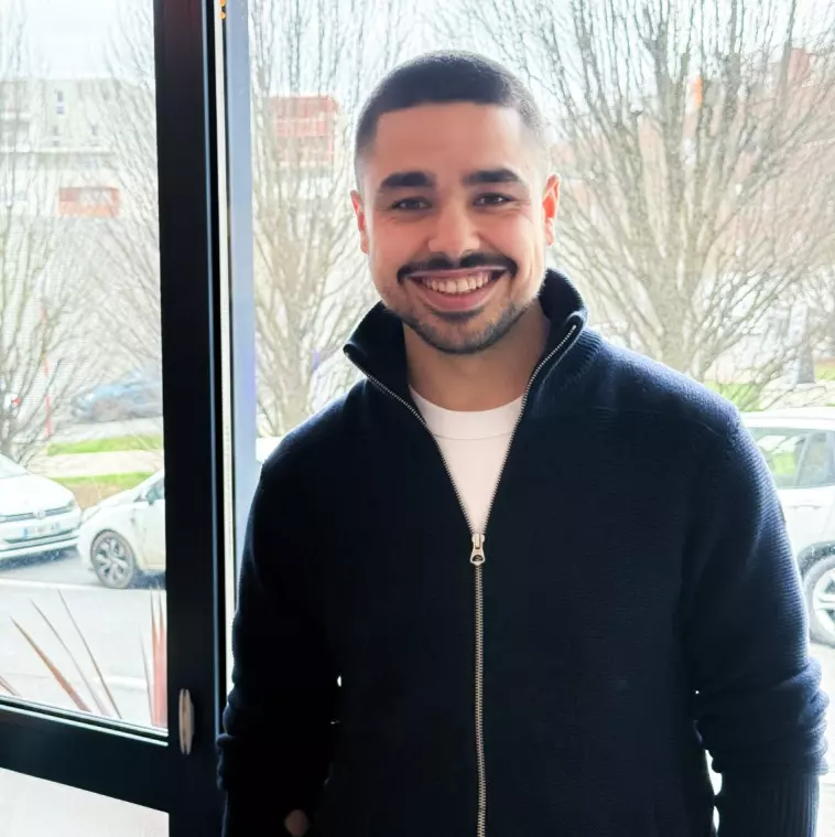 Axel GIL – Responsable relation école et partenariat chez La Dose Digitale : acteur clé du développement des partenariats éducatifs