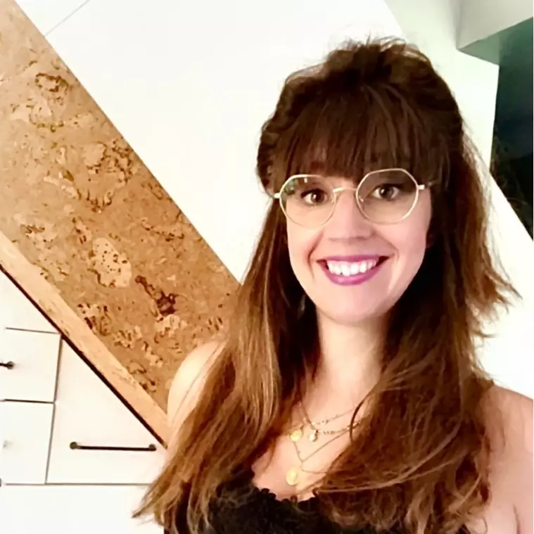 Amélie BENOIT – Assistante administrative et comptable chez La Dose Digitale : pilier de l'organisation et de la gestion financière